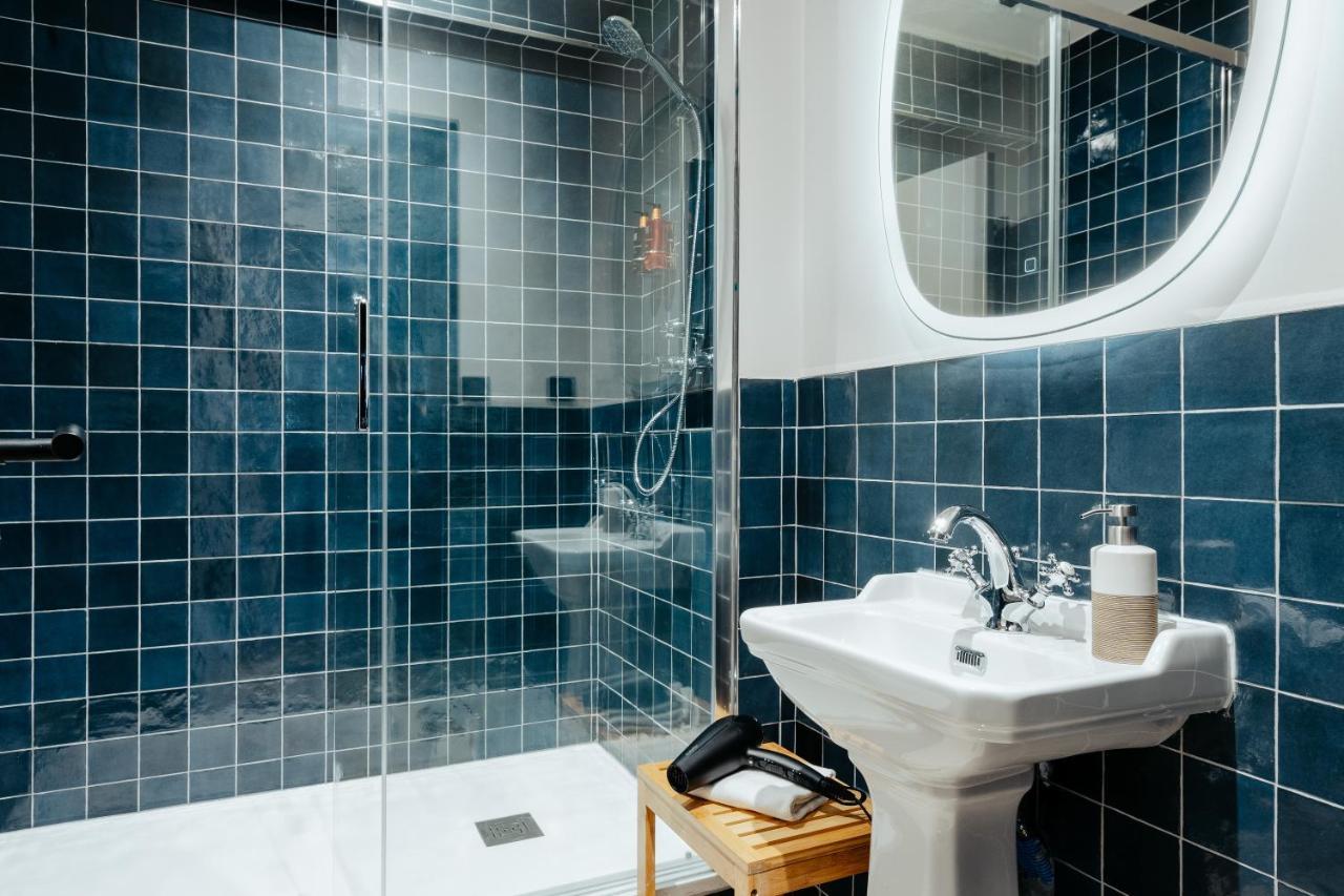 Edgar Suites Montmartre - Abbesses Paris Bagian luar foto