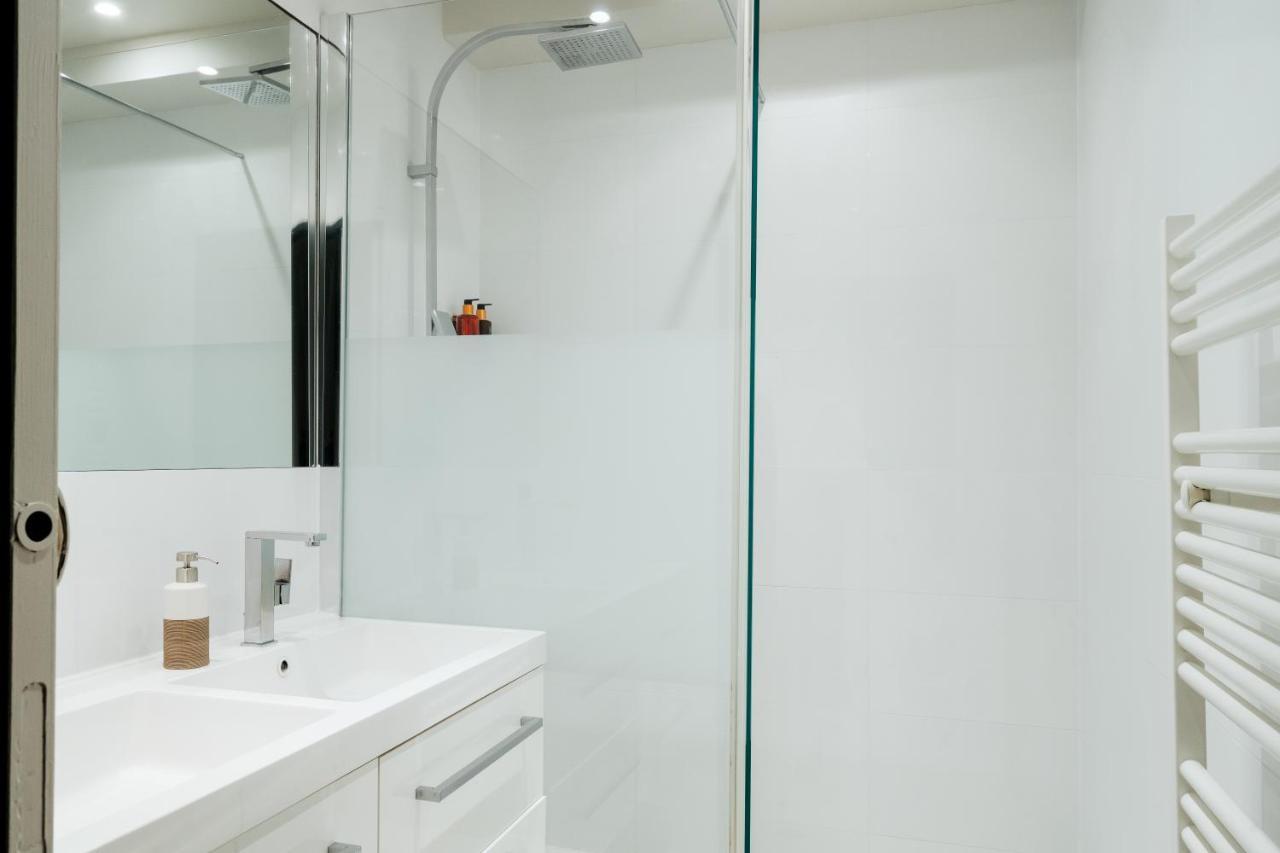 Edgar Suites Montmartre - Abbesses Paris Bagian luar foto